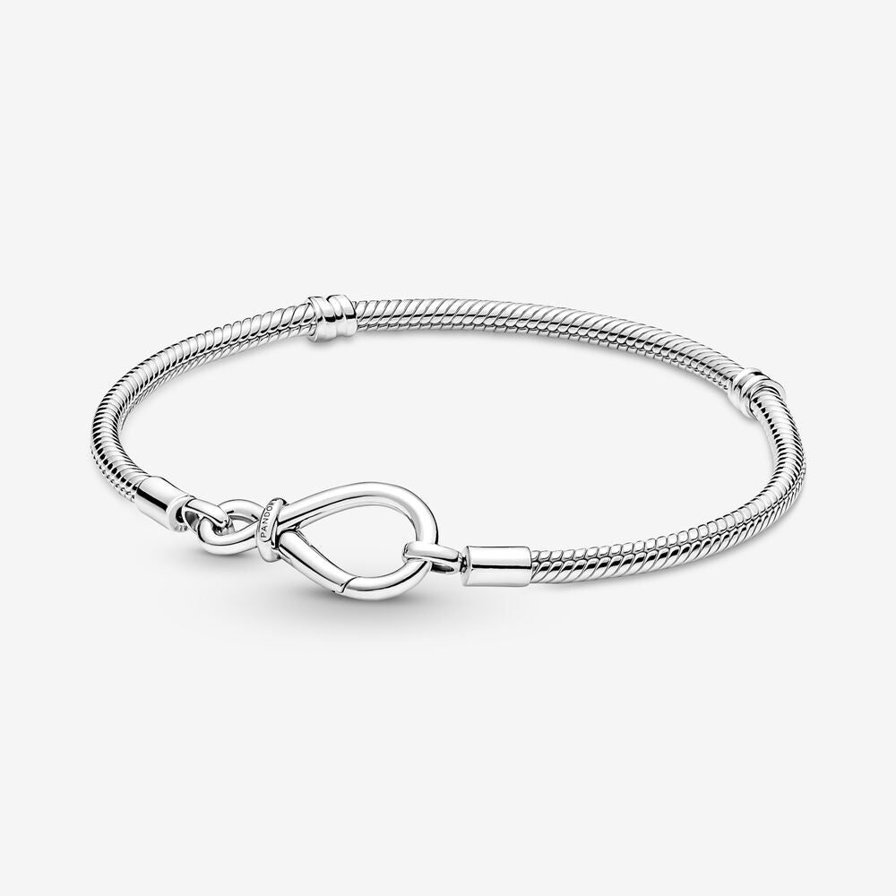 Pulsera Cadena de Serpiente con Cierre de Nudo Infinito