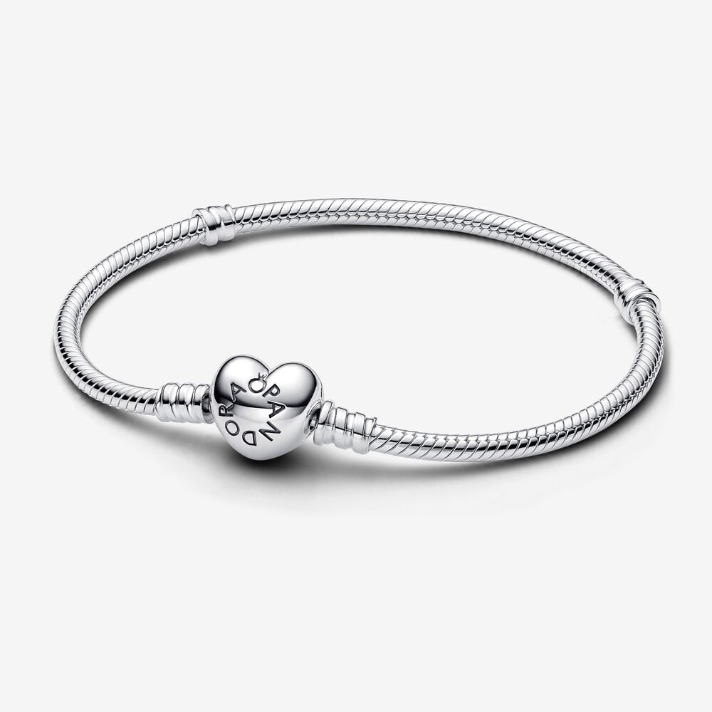 Pulsera Cadena de Serpiente con Broche de Corazón